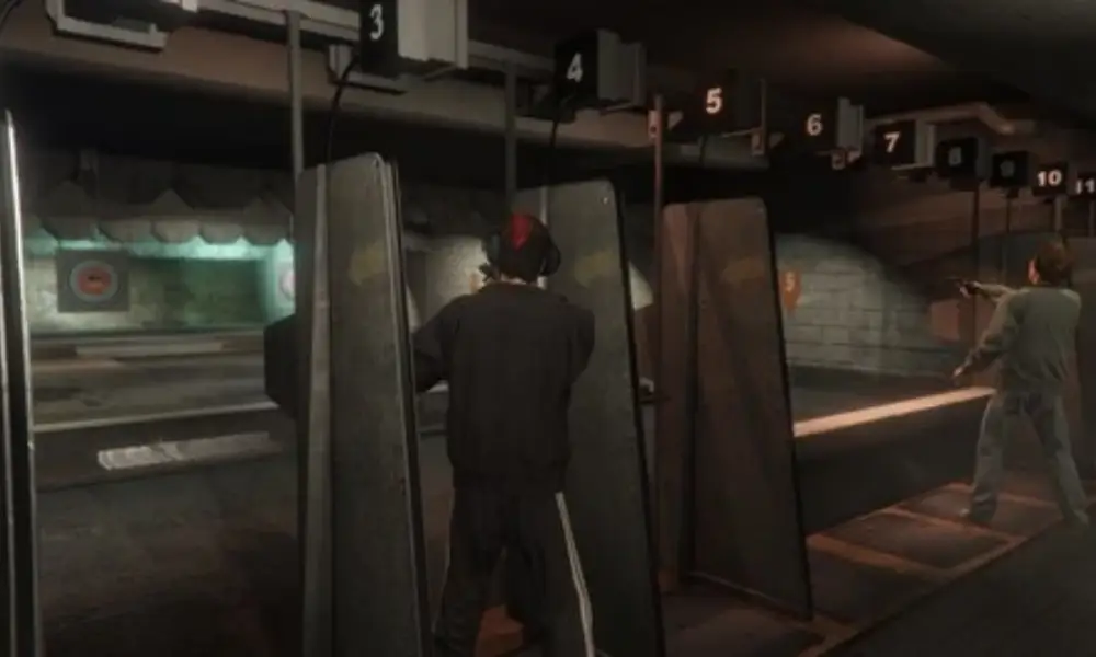 قبل از ماموریتهای سخت در GTA V از فروشگاه Ammu-Nation سلاح، مهمات، خفه کننده، زره ضدگلوله تهیه و اسلحهها را ارتقا دهید تا کارآمدتر باشید.